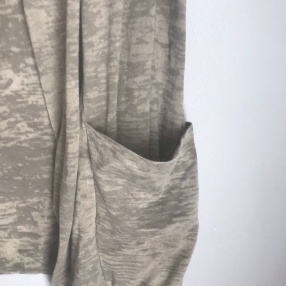 Gently worn - Open Sleeveless Cardigan - Picture 5 of 7